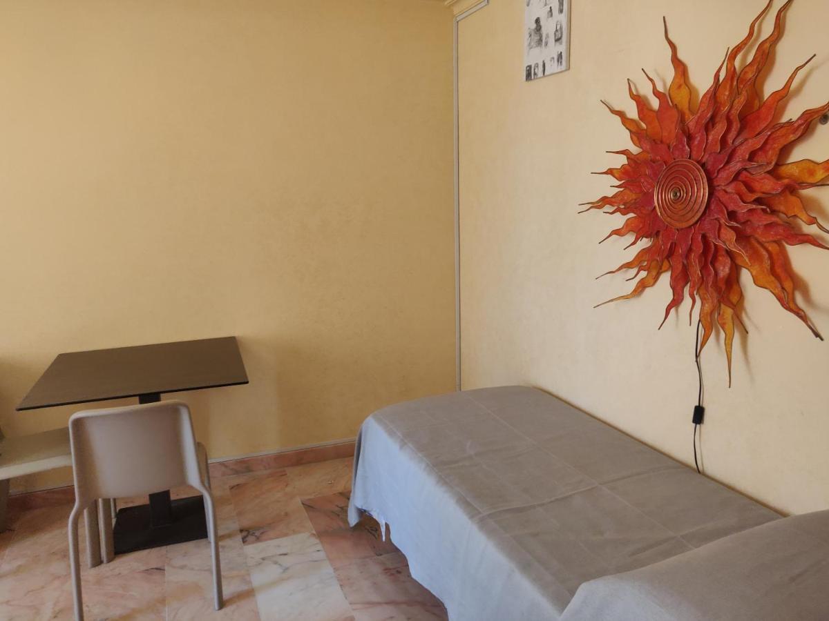 Bed & Breakfast Casa Vittoria Santo Stefano di Camastra Buitenkant foto